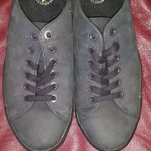 NEW DOC Dr Martens Skater casual shoes Men 8 Grey suede sneakers